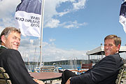 freuen sich auf den BMW Sailing Cup 2010: Stefan Ramstetter, Schatzmeister und Nikolaus Stoll, Vostand des Münchner Yacht-Club e. V. (Foto. MartiN Schmitz)
